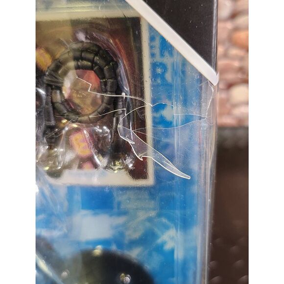 McFarlane DC Multiverse The Batman Selina Kyle Unmasked Action Figure New Sealed - Picture 5 of 6